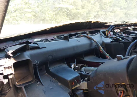 1998 Ford F-150 Lariat/Standard/Xl/Xlt z USA, uszkodzony, nr VIN 1FTZX18W7WNC36741